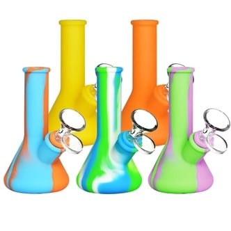 Traveler Silicone Beaker Water Pipe