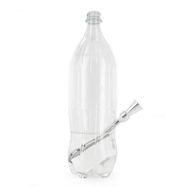 PatchouliWorld macht aus jeder Plastikflasche eine Bong Bong Spear 