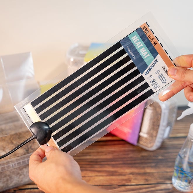 Mushroom Heat Mat (Infrared) Zamnesia