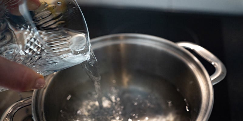 Anleitung: Gieße Anschließend 3 Tassen (700ml) Wasser In Deinen Kochtopf 