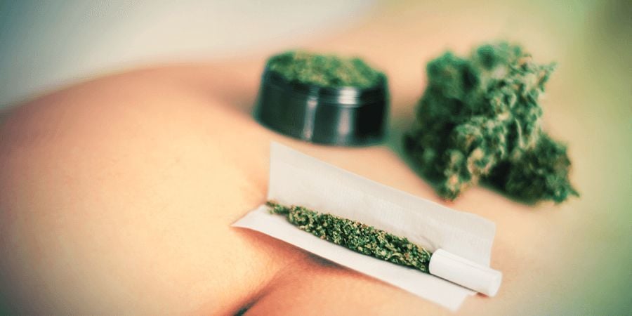 CANNABIS UND SEX: WENN SICH GUTE FREUNDE TREFFEN