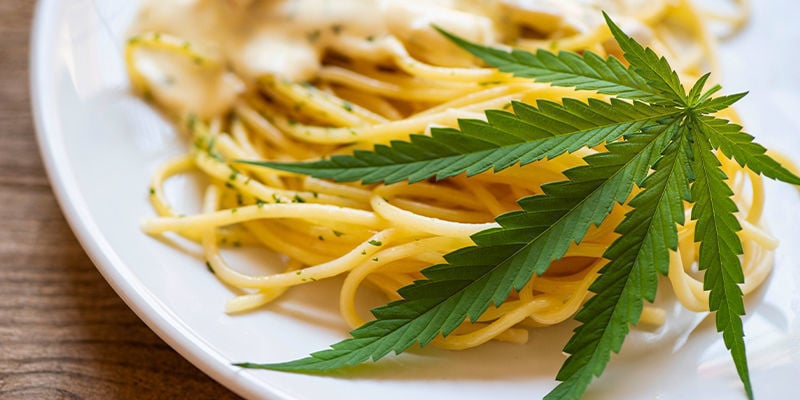 Pasta con Pesto e Cannabis