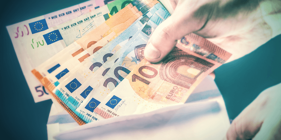 Bargeld Im Briefumschlag BARGELD IM BRIEFUMSCHLAG