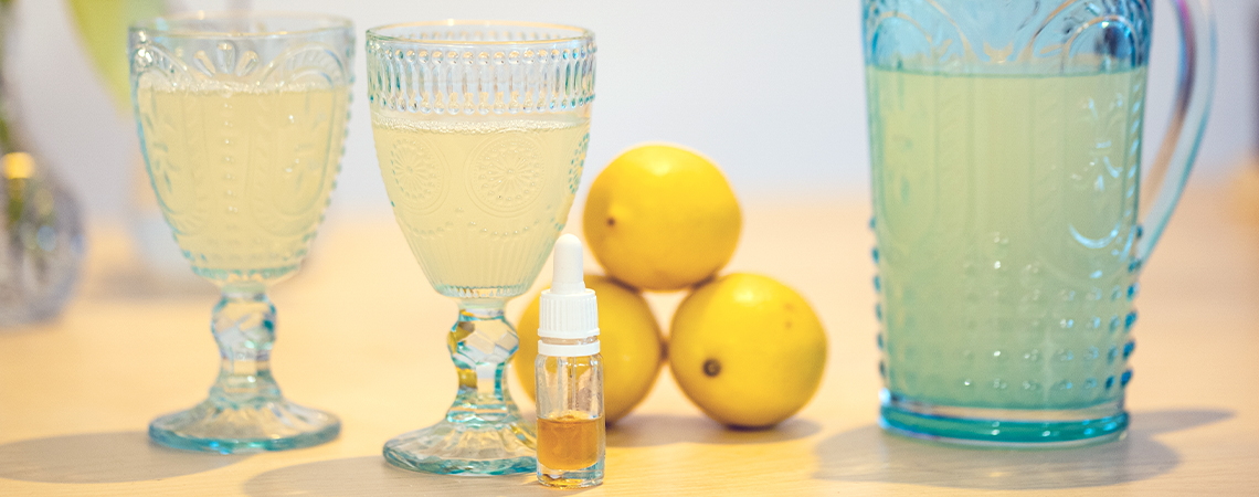 Wie man Cannabis-Limonade macht Wie man Cannabis-Limonade macht
