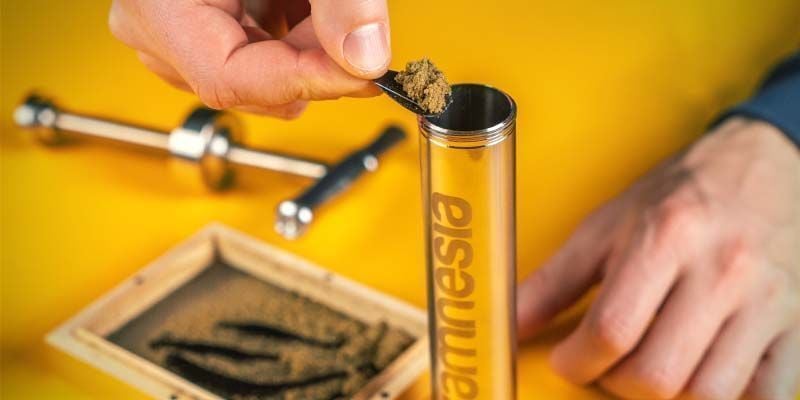 How To Make A Hash Puck From Grinder Kief With A Pollen Press