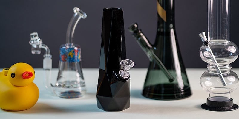 The Ultimate Guide to Pipe vs Bong for Smoking Weed – The DART Company