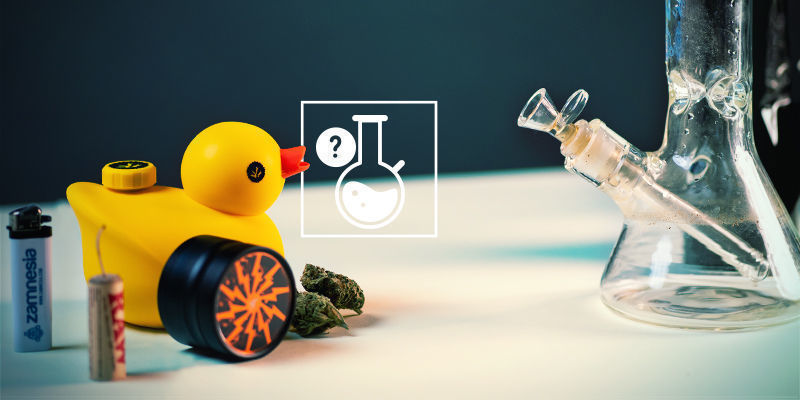 HOW DOES A BONG WORK?