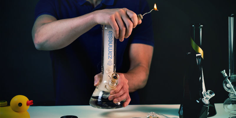 RHow Use Bong: emove flame