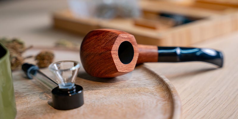 DIFFERENT TYPES OF CANNABIS PIPES: METAL, GLASS, WOOD, SOAPSTONE