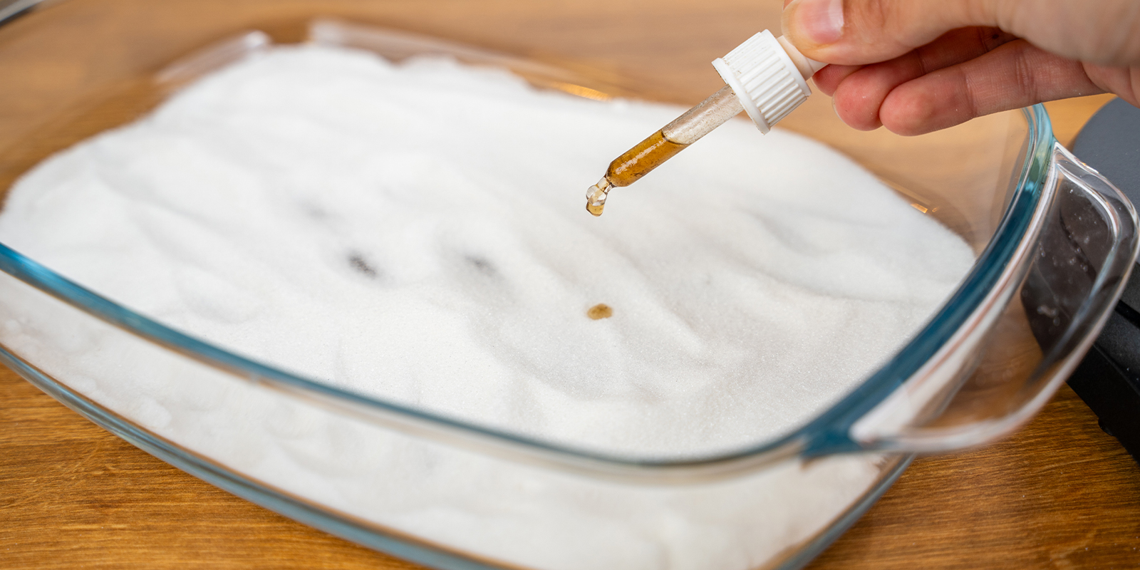 Step 1: Mix sugar and tincture