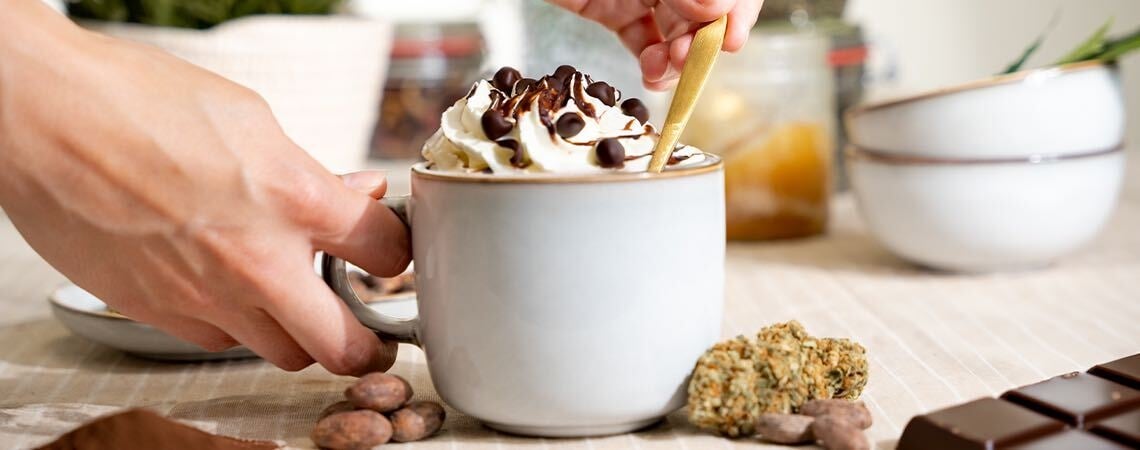hot chocolate pot