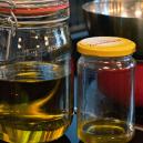 Wie Man Ein Mit Cannabis Angereichertes Massageöl Herstellt