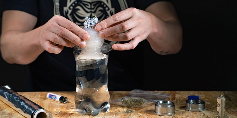 Gravity bucket bong: Gently draw the bong upwards as you light the bowl