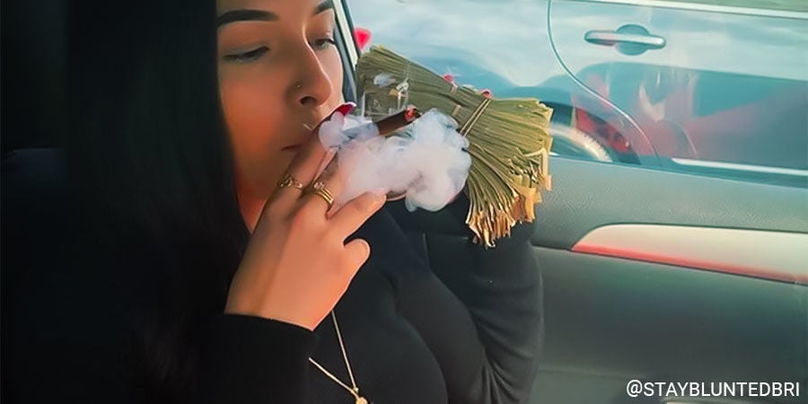 @staybluntbri Top Female Cannabis Influencers On Instagram: @staybluntbri