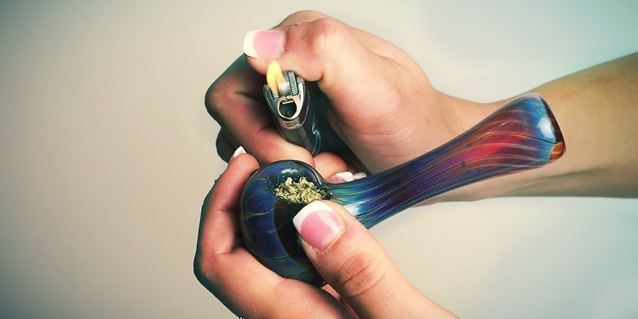 How to Smoke from a Weed Pipe — Or Rather, All Weed Pipes