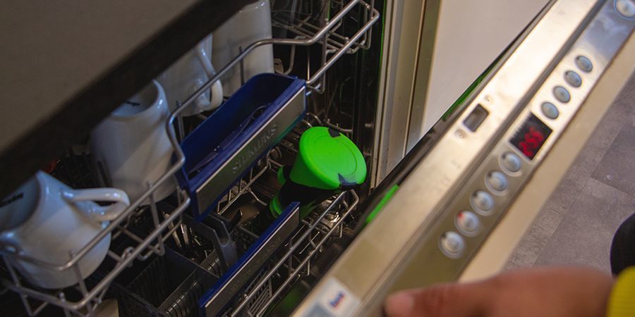 Bong In The Dishwasher To Save Time? Pros And Cons [Try a Bong