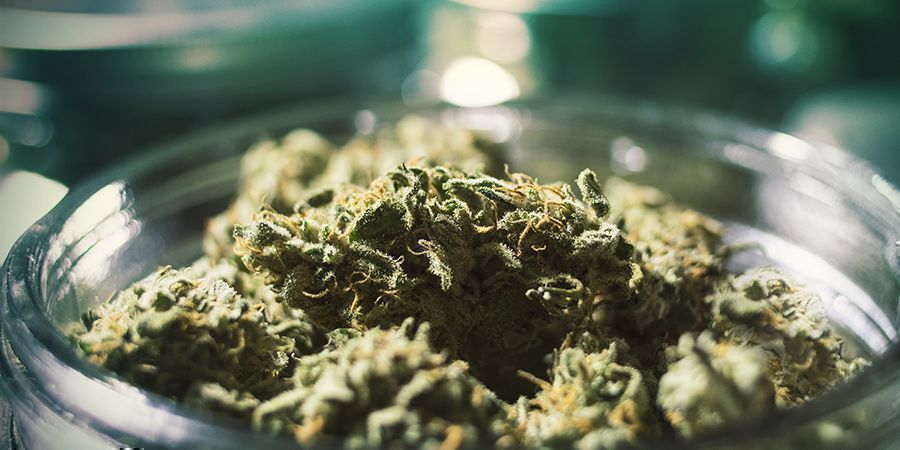 Moisture Prevention: Store Your Weed Right
