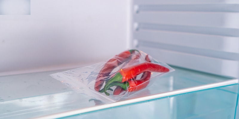 How to store chillies and peppers: short term