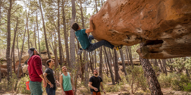Where to smoke when bouldering?