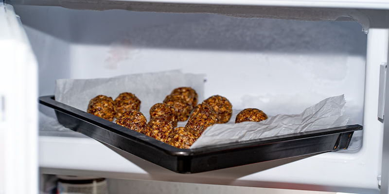 Instructions: Place The Tray In The Freezer For 1 Hour