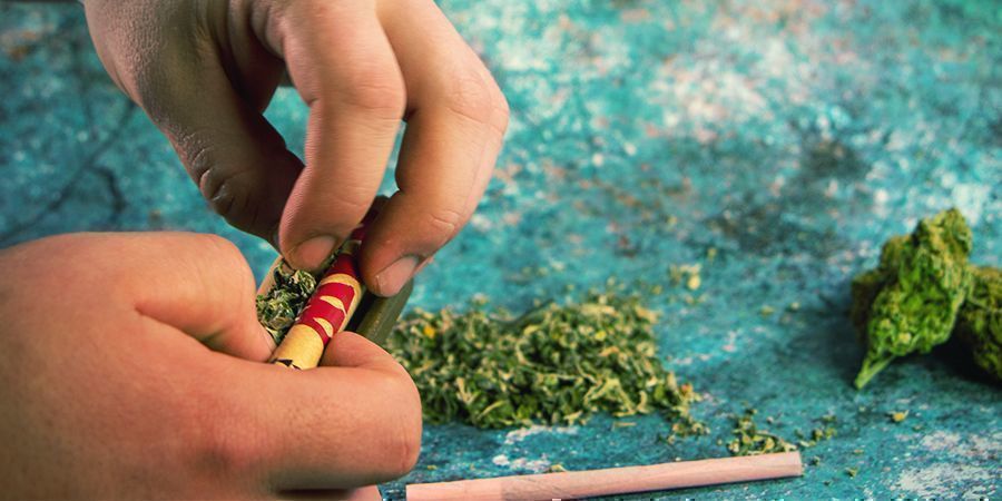 HOW MUCH CANNABIS DO YOU NEED TO ROLL A JOINT?