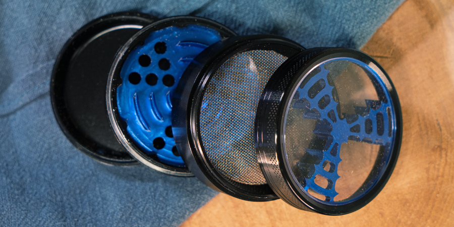 Number Of Parts: How Many Chambers Does The Grinder Have? Number of parts: how many chambers does the grinder have?