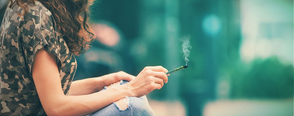 How To Make The Most Of Getting High By Yourself