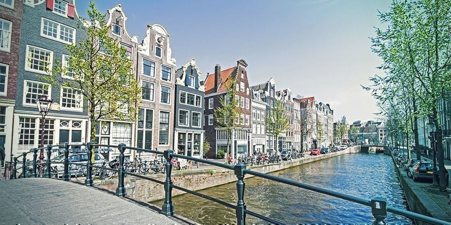 Amsterdam Smoke Spots: The Picturesque Canals