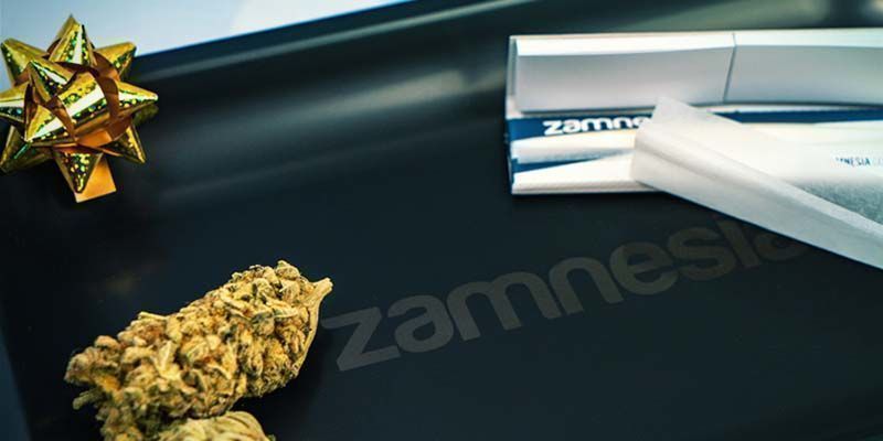 Zamnesia All Black Rolling Tray